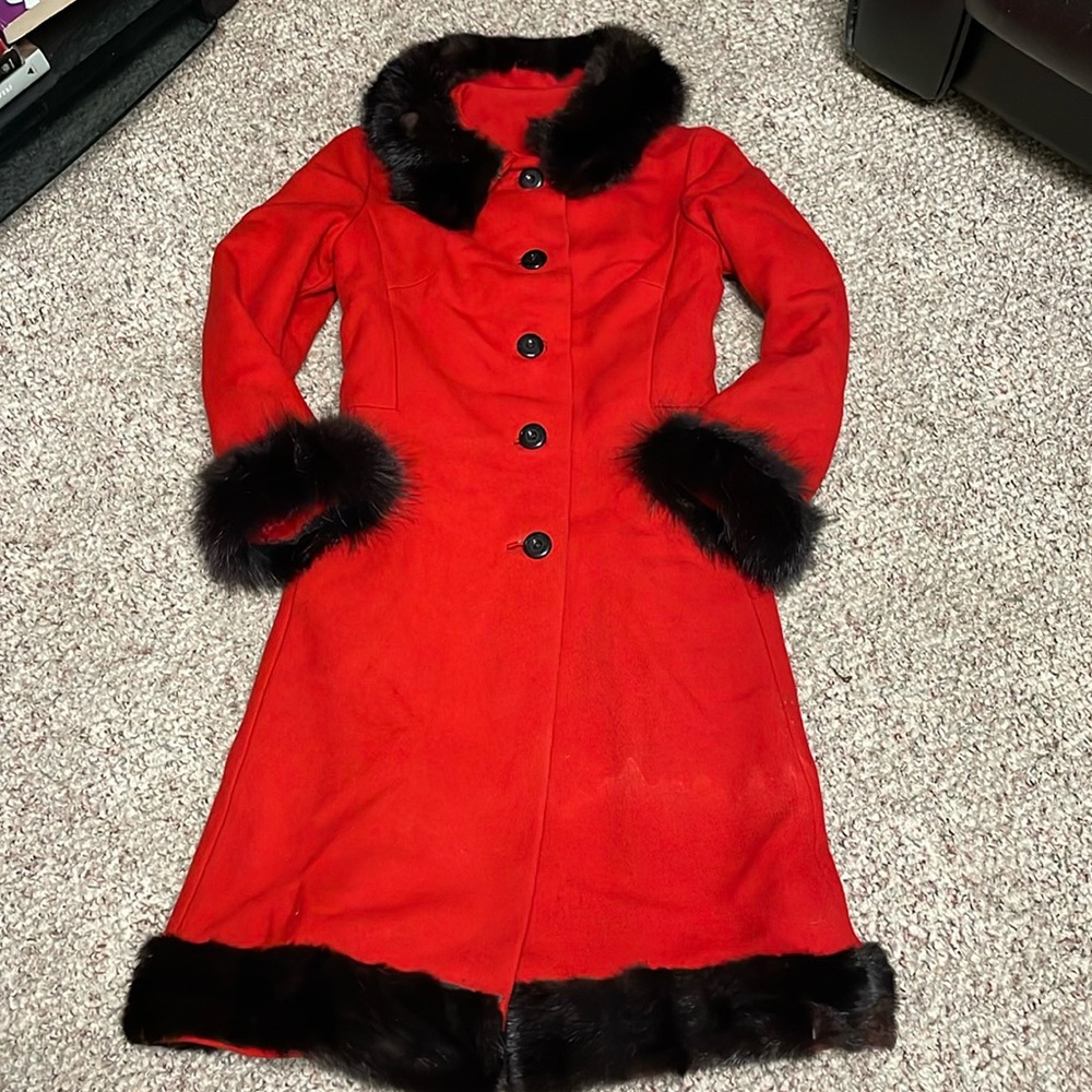 Vintage mink trimmed 100% wool coat - fur collar, cuffs and skirt hem